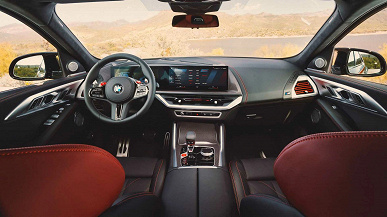 Топовую версию 653-сильного внедорожника BMW XM Label Red оценили в 198 544 доллара. При этом дополнительных опций – минимум